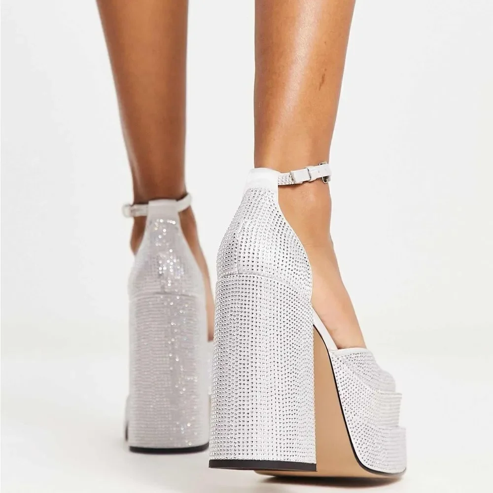 Steve Madden Charlize Silver Rhinestone stacked Platform Heels Size 8